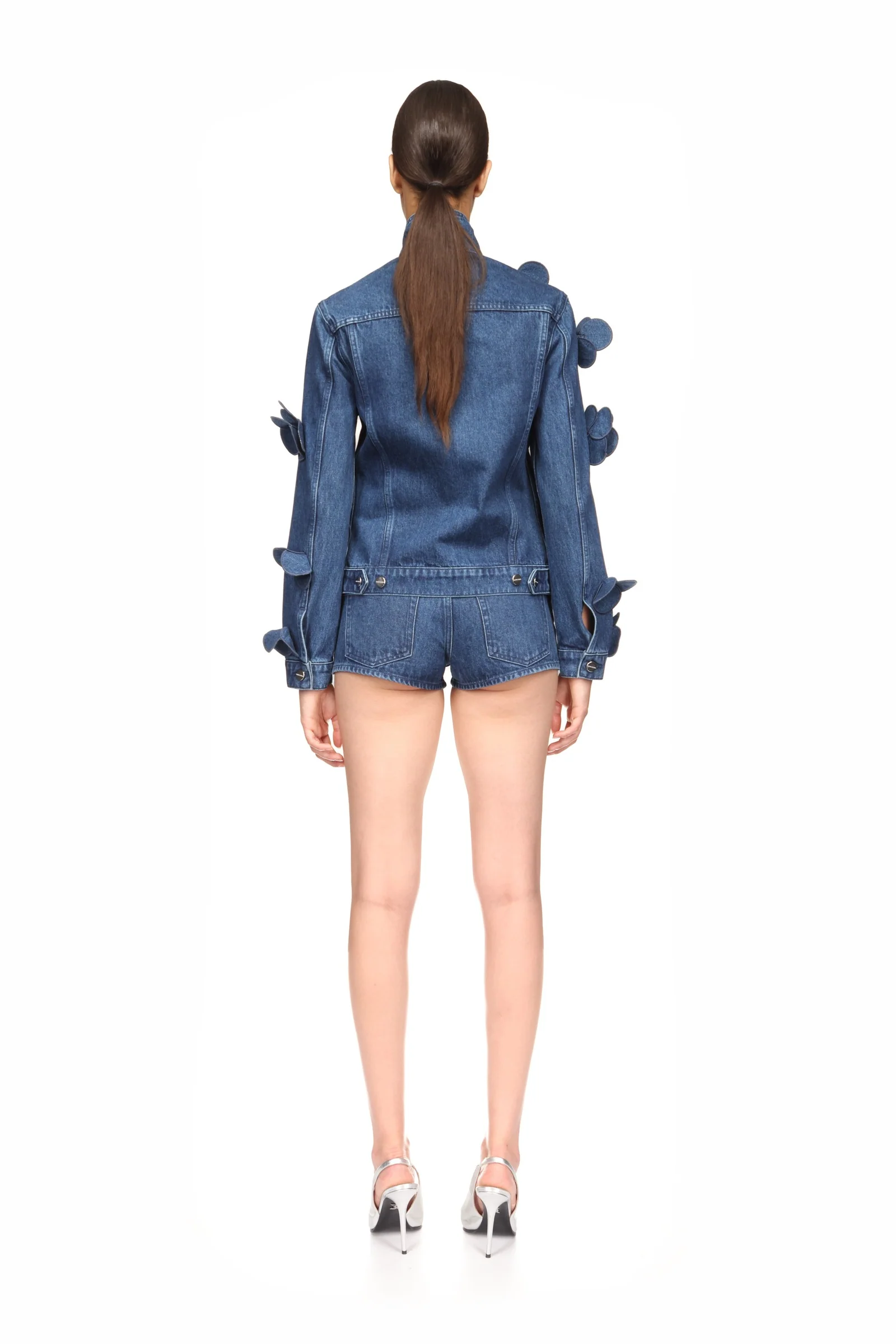 3D FLOWER DENIM MINI SHORTS - Image 5