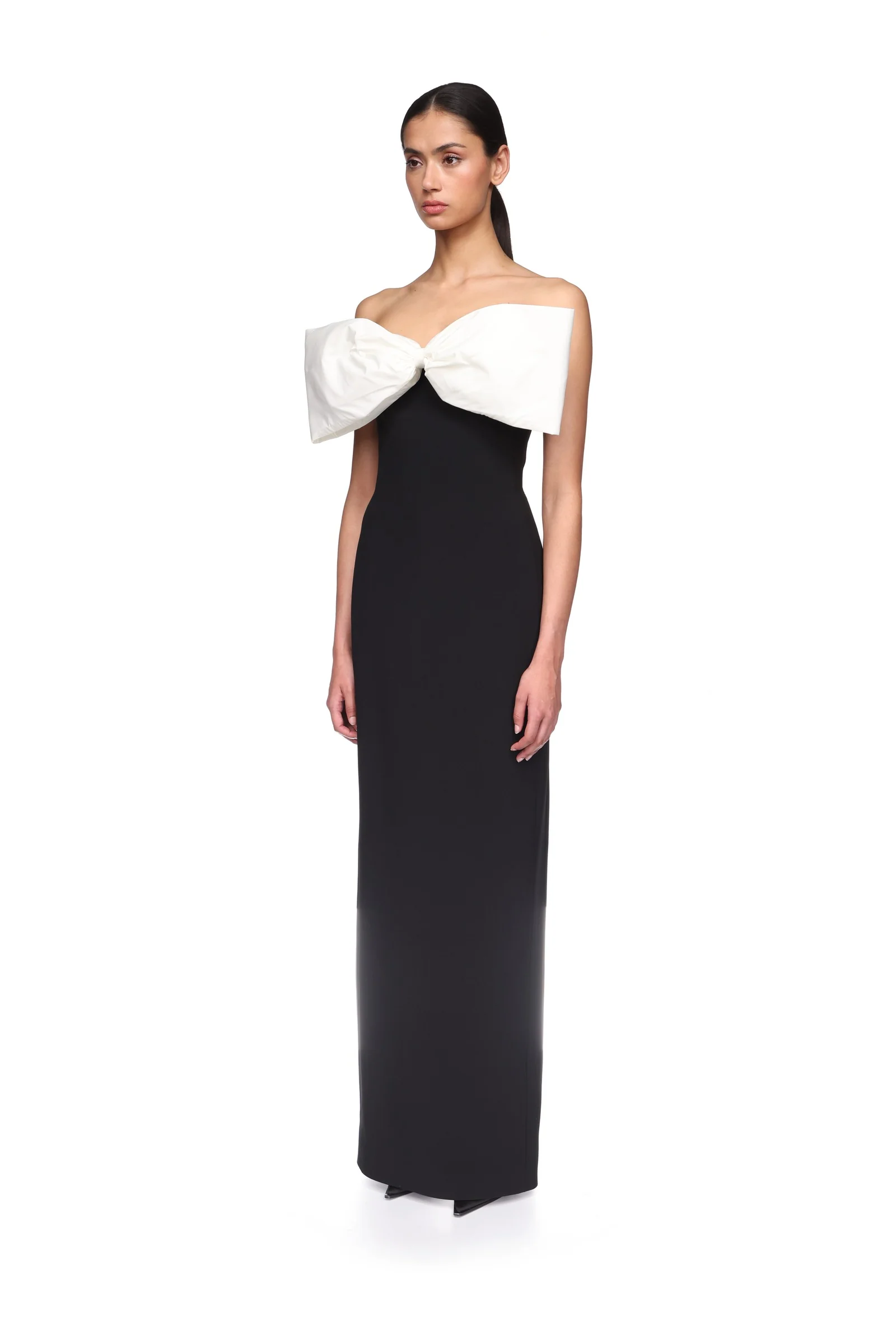 COLOUR CONTRAST BOW DETAIL GOWN - Image 3