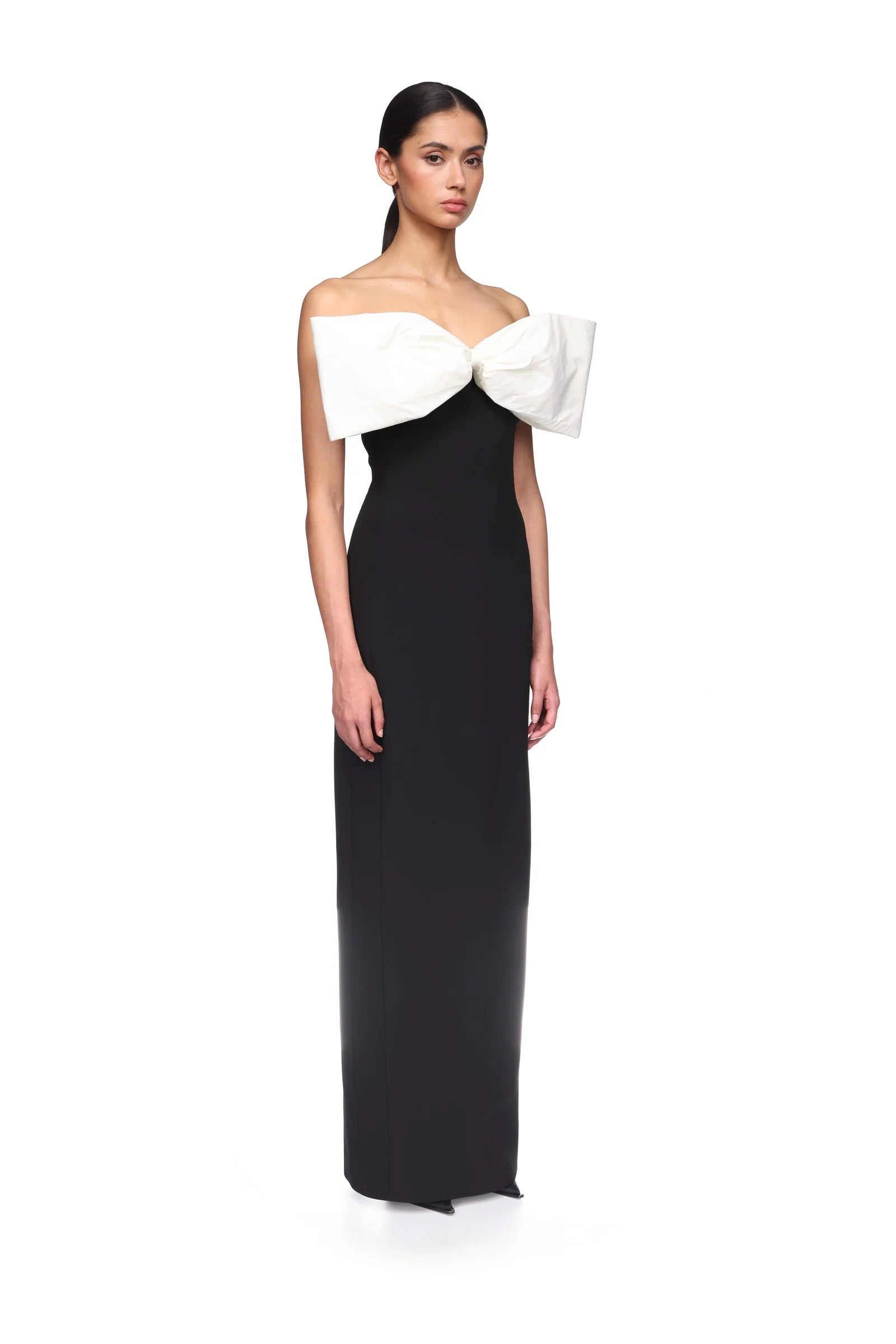 COLOUR CONTRAST BOW DETAIL GOWN - Image 4
