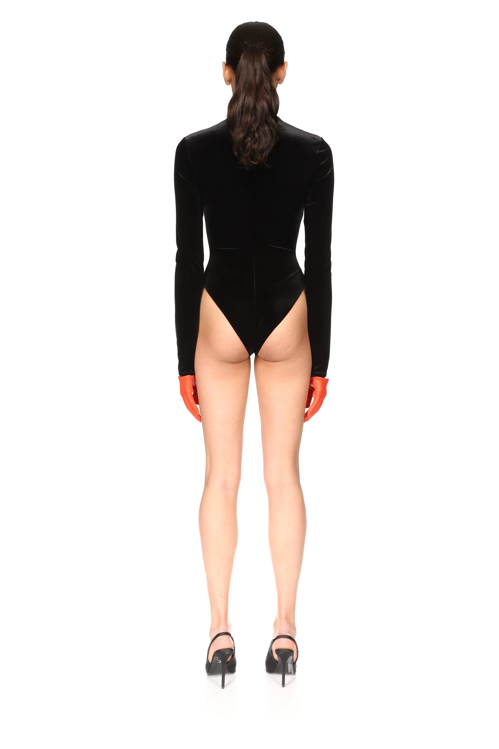 CROPPED LEATHER GLOVES IN BLACK - Image 5
