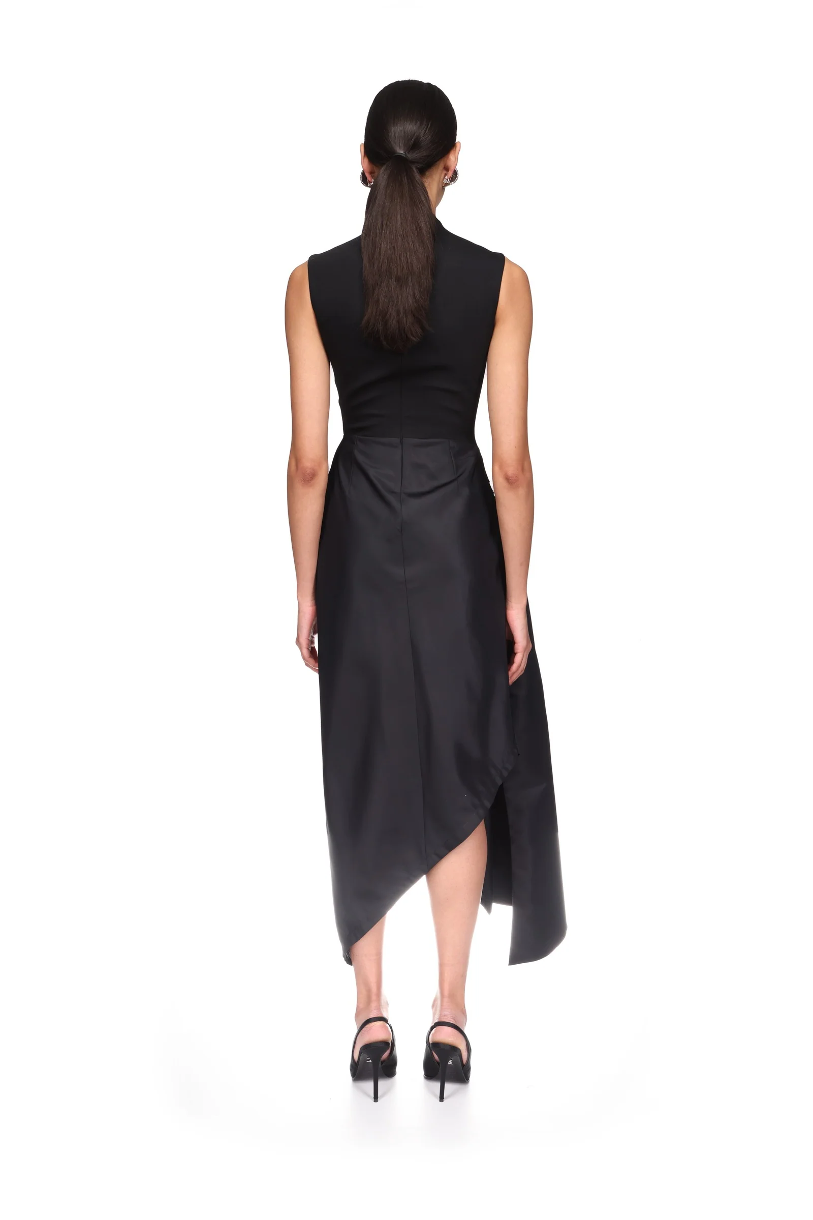 CRYSTAL BROOCH AND DRAPED HEM MIDI DRESS - Image 5