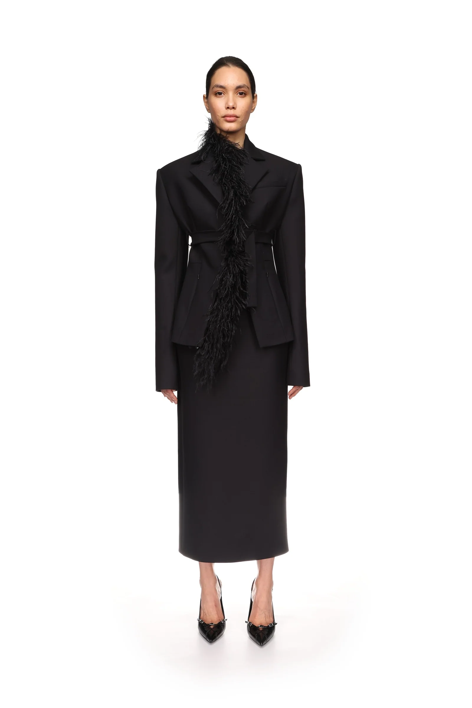POCKET DETAIL MIDI SKIRT IN BLACK - Image 2