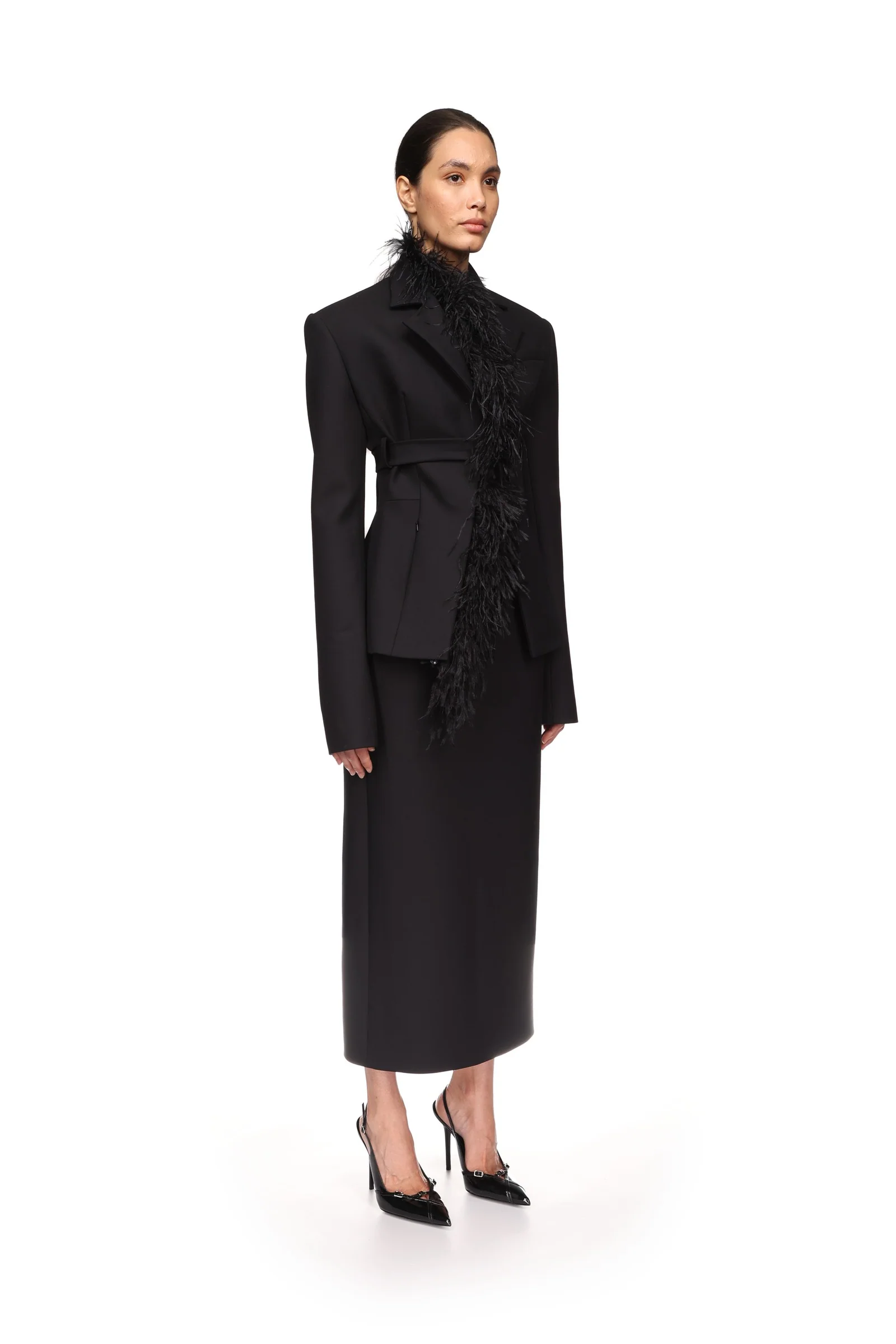 POCKET DETAIL MIDI SKIRT IN BLACK - Image 4